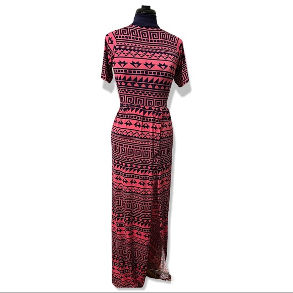 AR Tribe Queen Dress - Picture 1 of 3